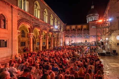 Carousel post from dubrovnikfestival.