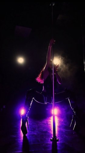 Video post from poledance_krasnodar.