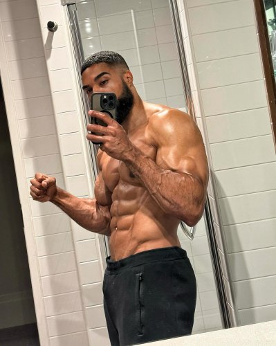 Carousel post from ph_gains.