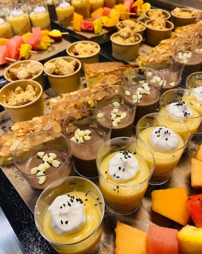 Carousel post from miditreizepontarlier.