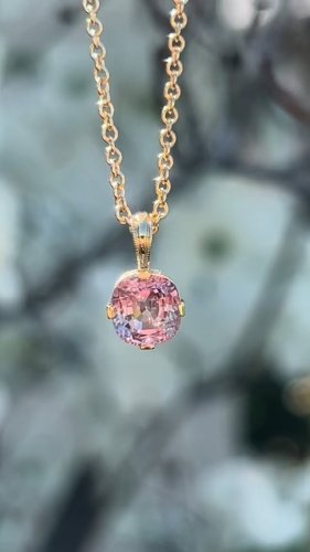 Video post from annelizabethjewelry.