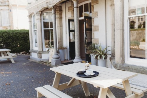 Carousel post from hotelvaratruro.