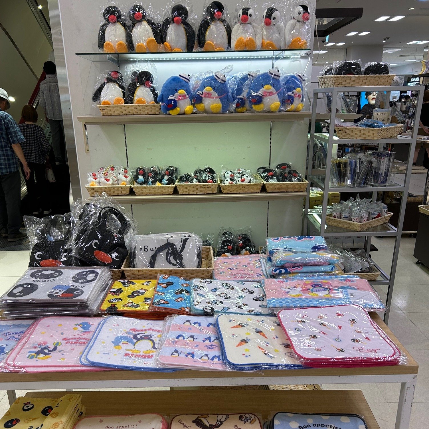 Carousel post from pingu_jp.