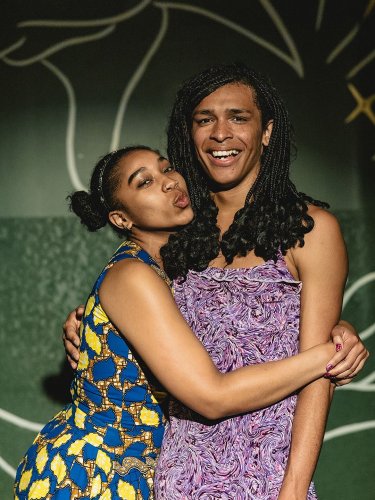 Carousel post from denfringe.