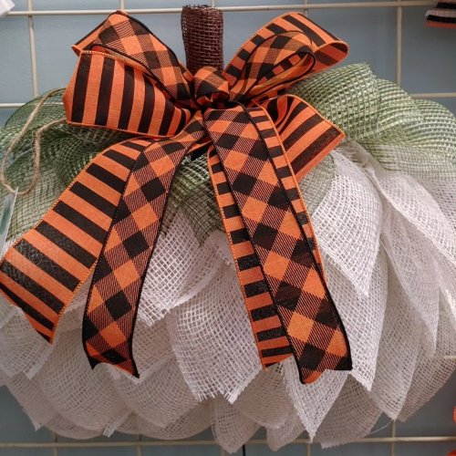 Carousel post from niftygiftynorfolk.