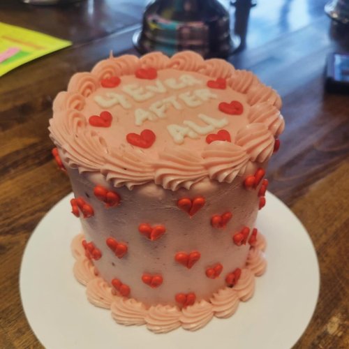 Photo post from smallcakestyler.