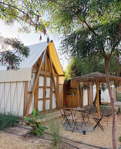 Carousel post from glampings.