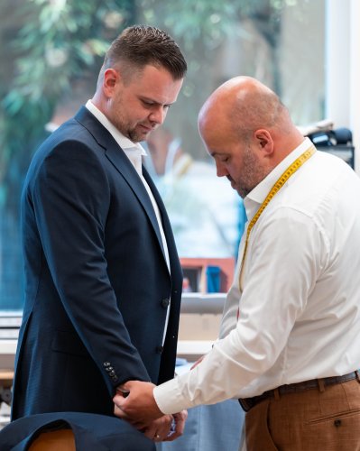 Carousel post from hoestailors.