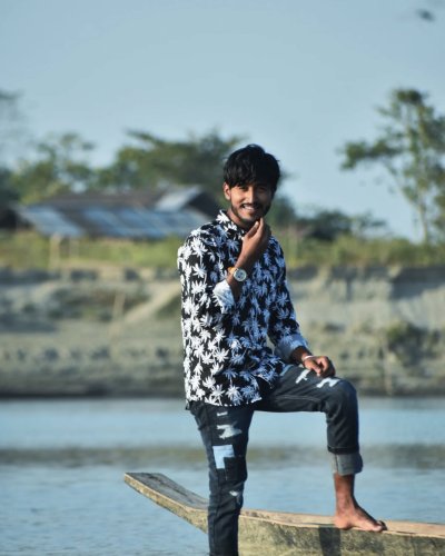 Carousel post from mukibhazarika_.