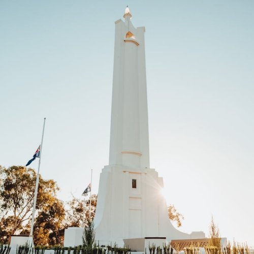 Carousel post from visitalburywodonga.