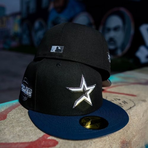 Carousel post from exclusive.fitted.