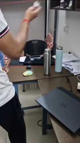 Video post from vitrendz_chennai.