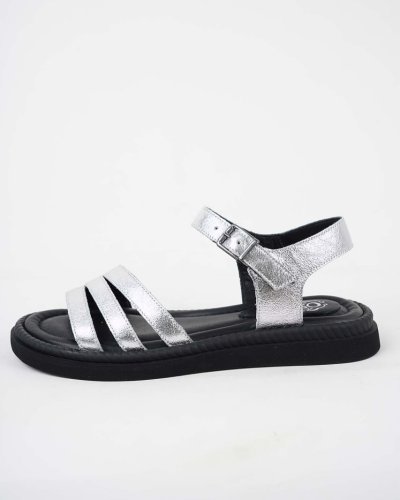 Carousel post from ossoshoes.
