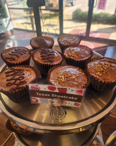 Photo post from smallcakestyler.