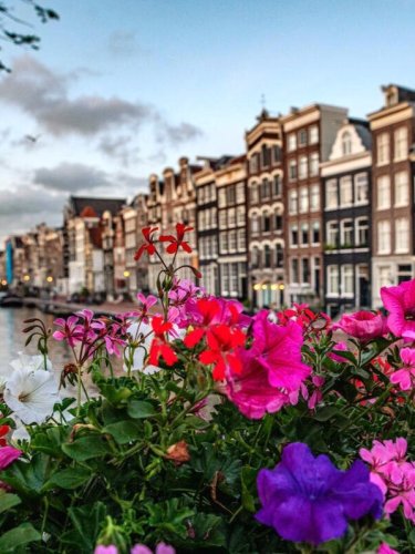 Photo post from taucktravel.