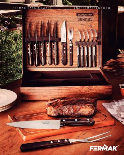 Carousel post from fermakoficial.