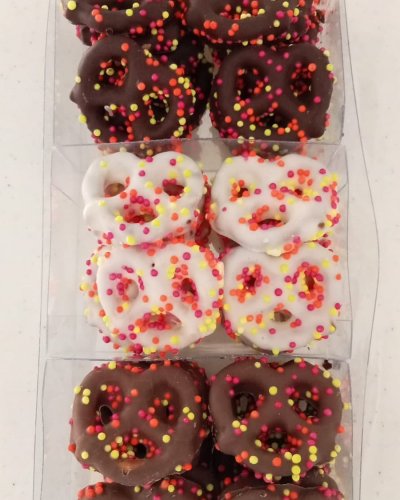 Carousel post from la_gifteria.