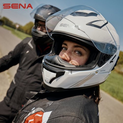 Photo post from motomax.