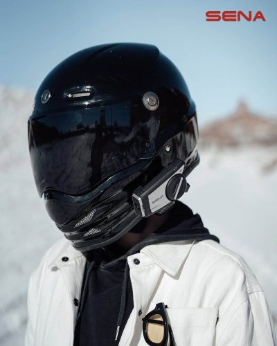 Photo post from motomax.