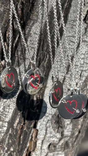 Video post from annelizabethjewelry.