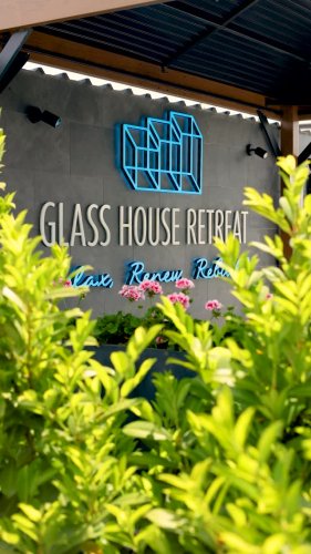 Video post from glasshouseretreat.