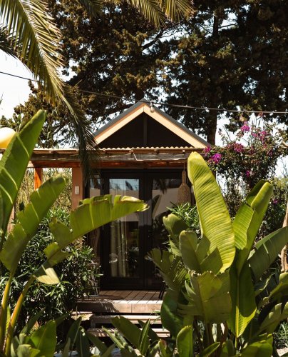 Carousel post from glampings.