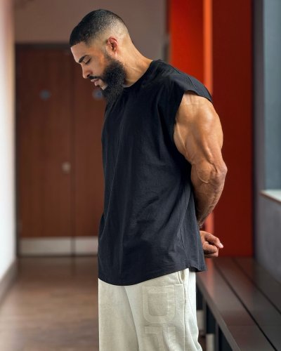 Carousel post from ph_gains.