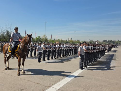 Carousel post from escuelamilitaroficial.
