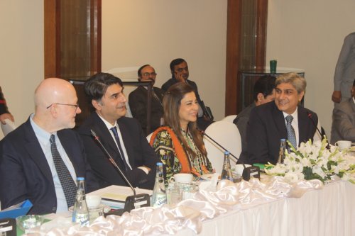 Carousel post from pakfightspolio.