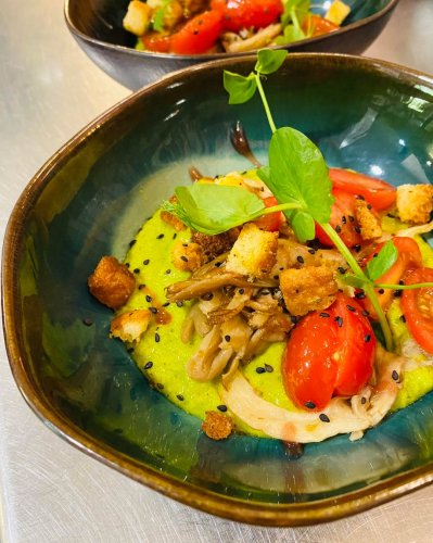 Photo post from miditreizepontarlier.