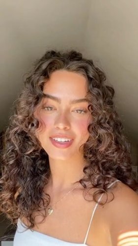 Video post from mixedchickshair.