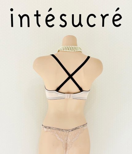 Carousel post from intesucre_official.