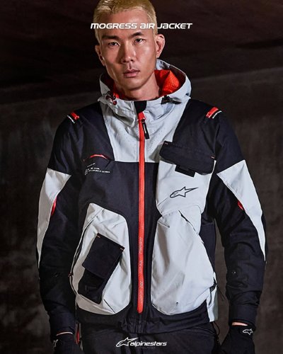 Photo post from motomax.