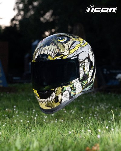 Photo post from motomax.