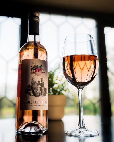 Photo post from themoathouse.