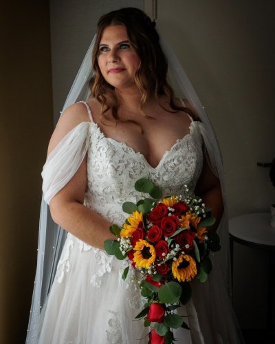 Carousel post from thecurvybridenj.