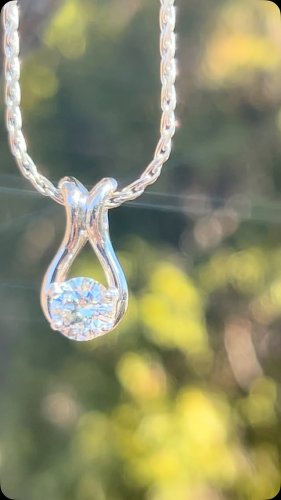 Video post from annelizabethjewelry.