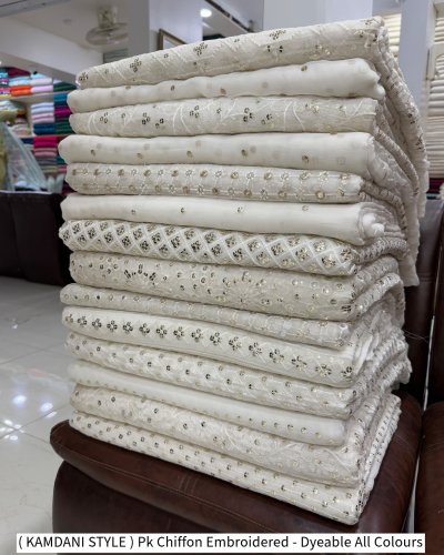 Carousel post from akbar_fabrics_.