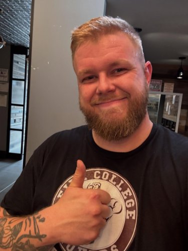 Carousel post from fivecollegemovers.