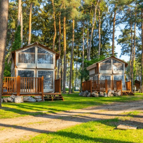 Carousel post from glampings.