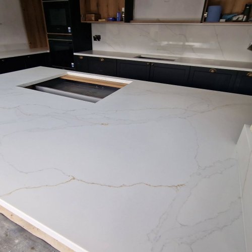 Carousel post from ellocoworktops.