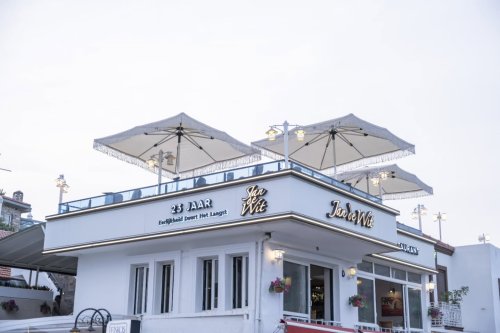 Photo post from jandewit.4848.