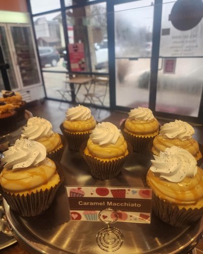 Photo post from smallcakestyler.