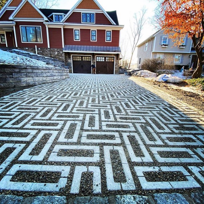Carousel post from techobloc.