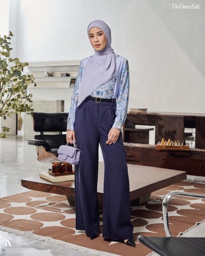 Carousel post from galeriariani.