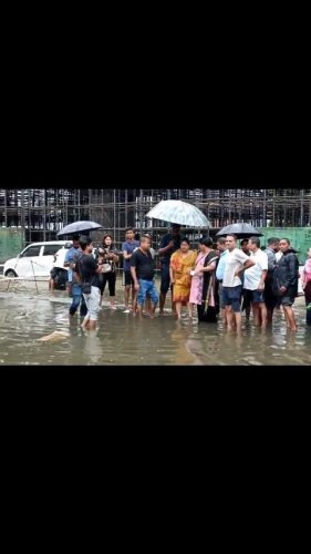 Video post from pragnewsofficial.