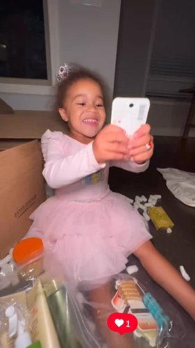 Video post from mixedchickshair.