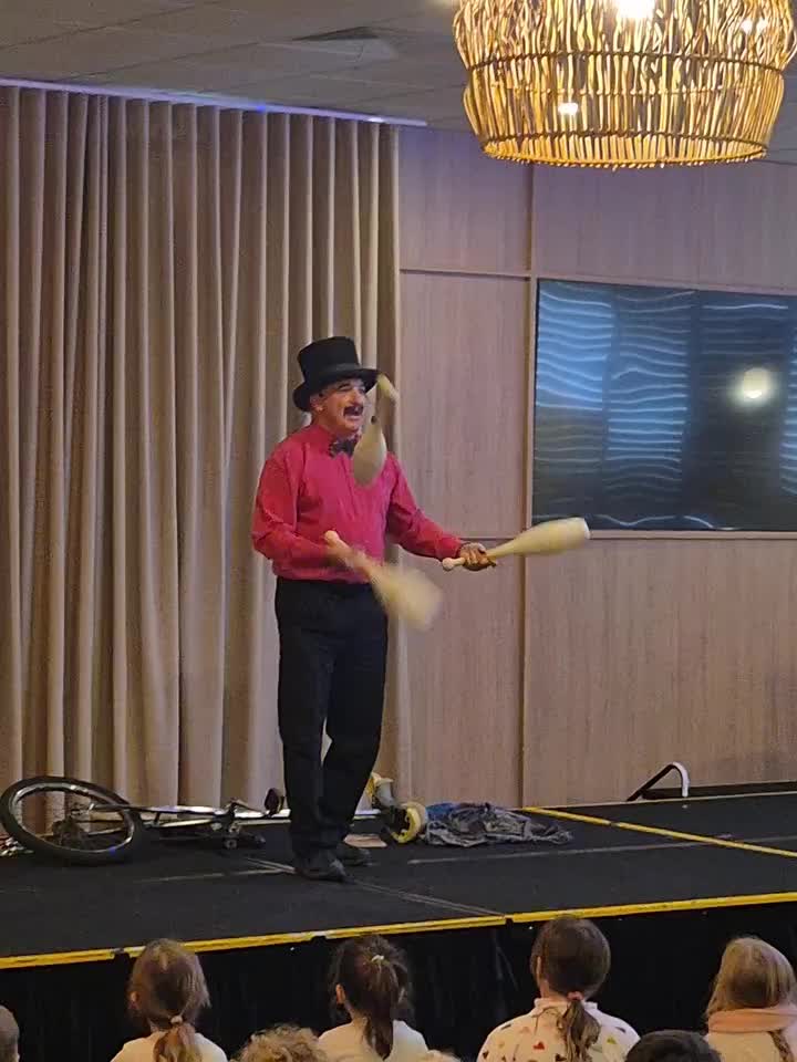 Carousel post from thearytoukley.