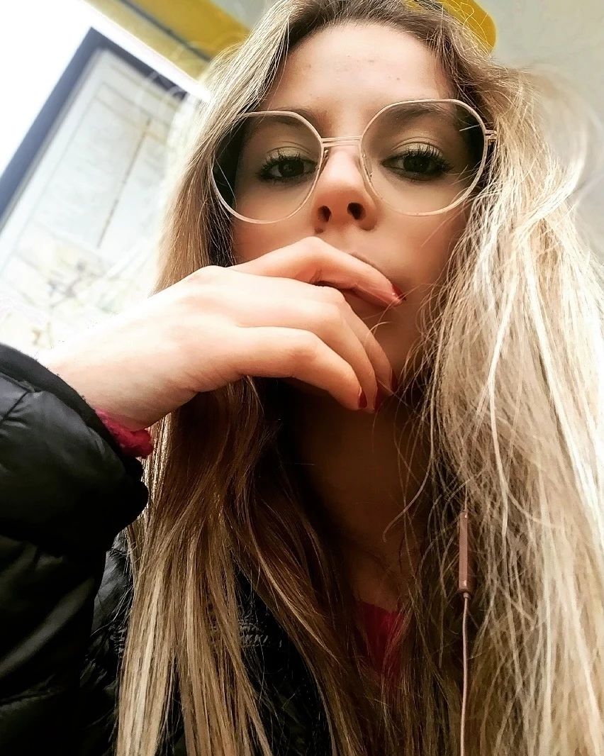 Carousel post from jujukeee.