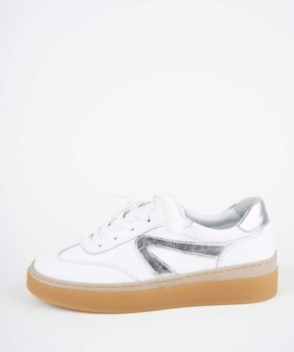 Carousel post from ossoshoes.